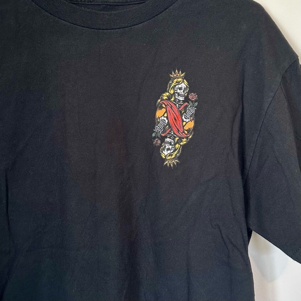 Black Skull Rose Crown Graphic Men's T-Shirt - Size: Medium - Picture 3 of 5